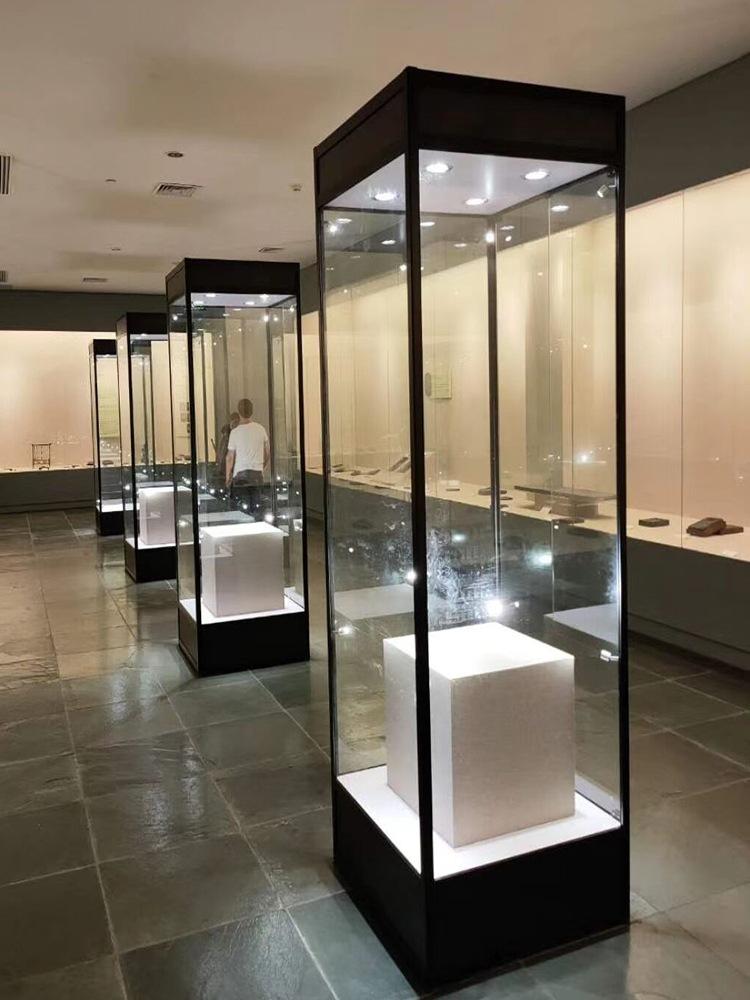 成都博物馆展示柜工厂 专业化定制与一体化会务服务的完美融合